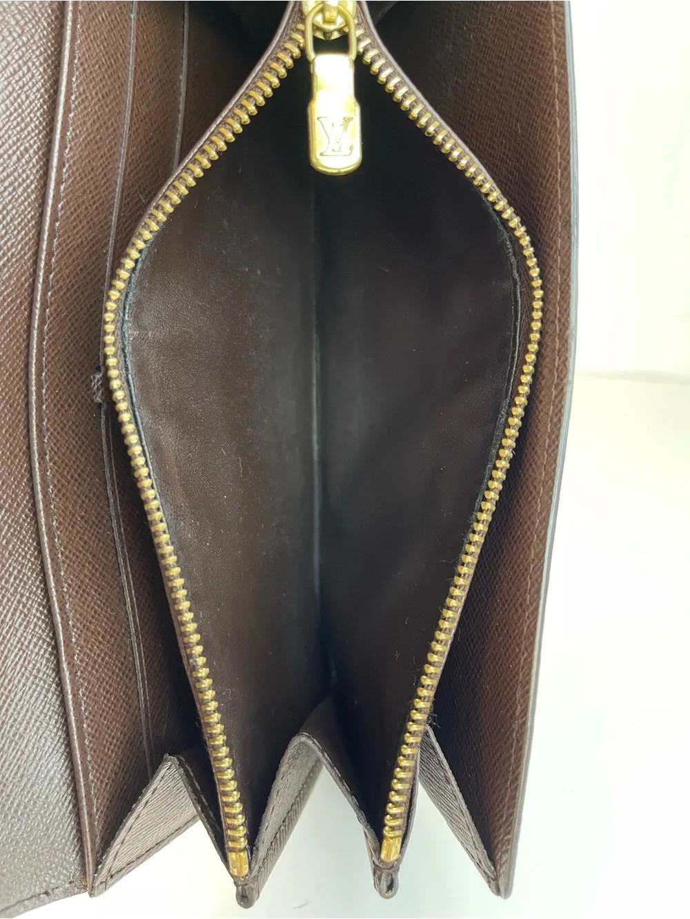 Louis Vuitton Sarah Wallet in Damier Ebene canvas